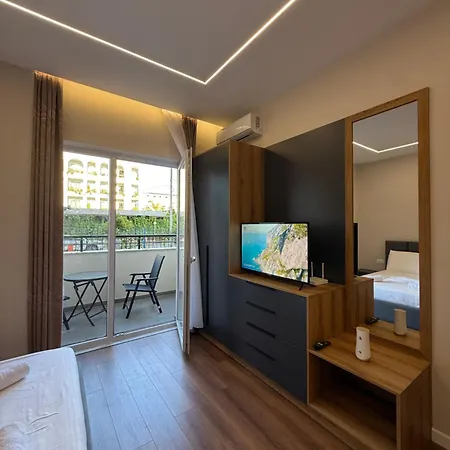Almare Golem (Tirana)