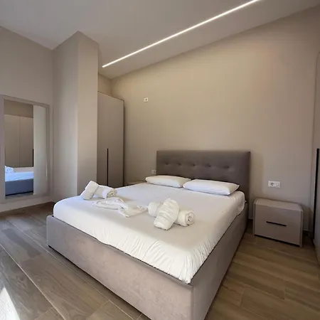 Almare Golem (Tirana)